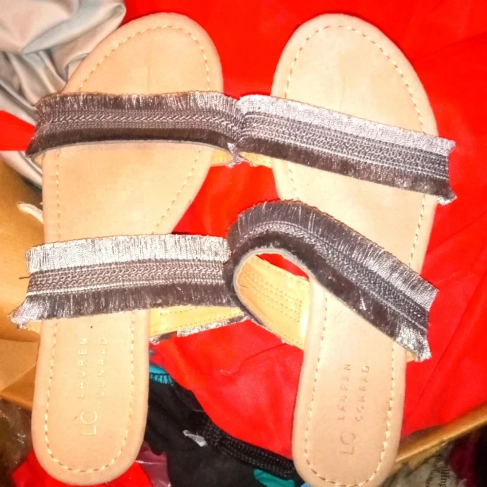 Lauren Conrad Womens Medium Cushion Slide Sandals, Fringe Strap 🐼🐼🐼